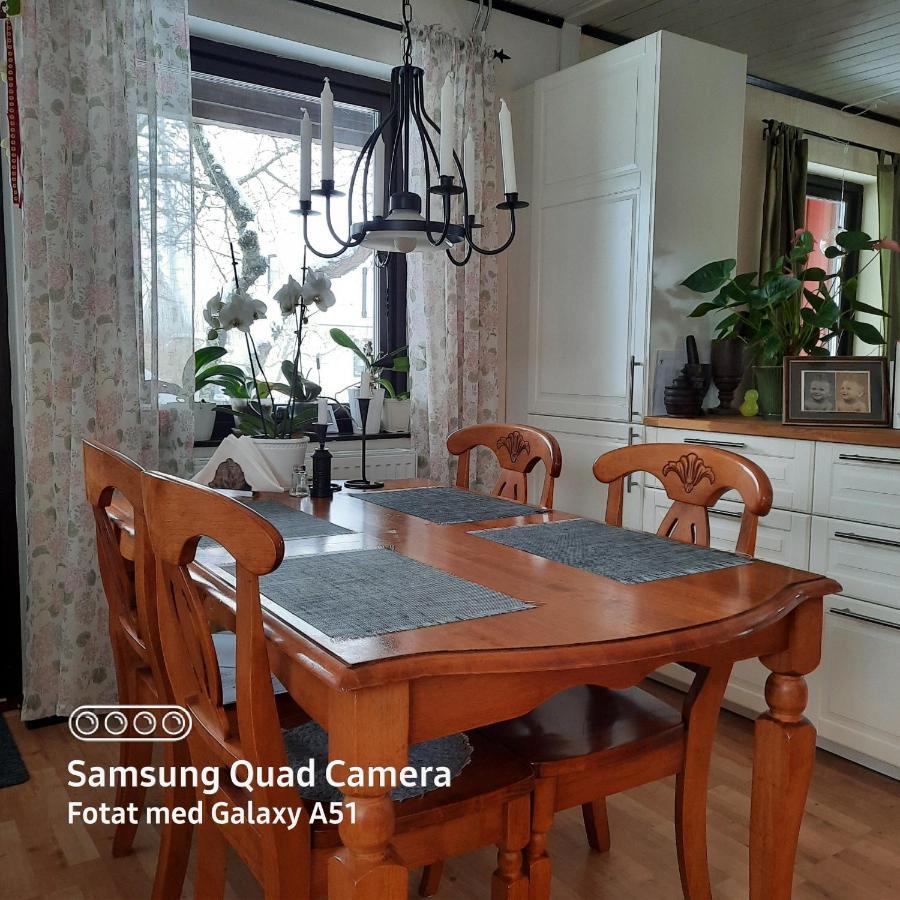 Naturnaera Dubbelrum B&B I Uppsala Ramstalund Extérieur photo