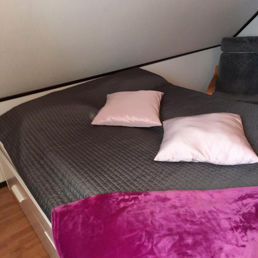 Naturnaera Dubbelrum B&B I Uppsala Ramstalund Extérieur photo